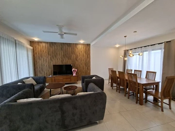 Townhouse, Duplex de 4 Chambres