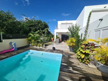 5 Bedroom Villa