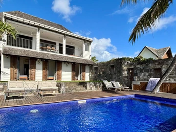 6 Bedroom Villa