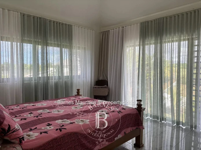 BEAU VALLON – Maison contemporaine avec appartement indépendant – 5 chambres
