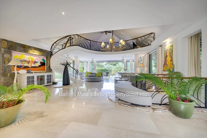 ANAHITA RESORT - Amazing & Spacious Villa on the Golf Course