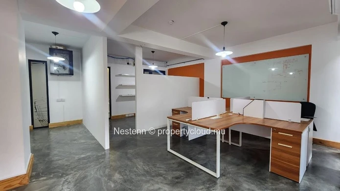 Bureau de 39.8m2 avec un parking privé 