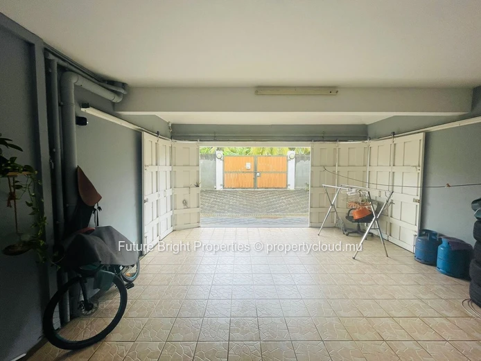 Property for Sale House Flic en Flac