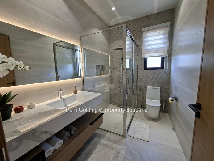 Grand Baie – Maison à vendre – Pam Golding Mauritius