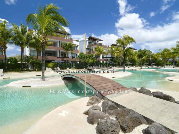 Appartement de prestige 3 chambres à vendre – Trou aux Biches | 180 m² | Accès plage à pied | Piscine lagon