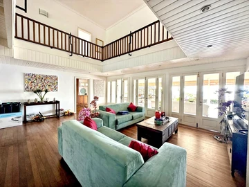 5 Bedroom Villa