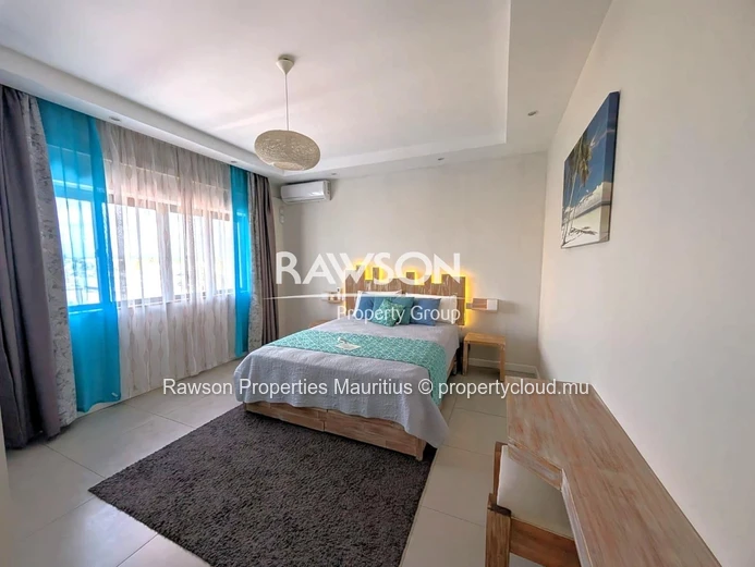 2-Bedroom Penthouse Mid-Term Rental | Pereybere | Mur 250,000/Month | Private Rooftop Pool | Seaview