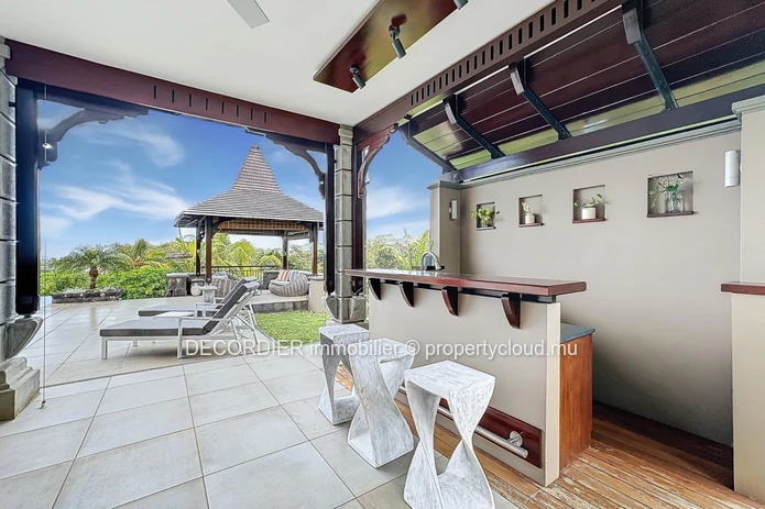 Magnifique villa située à Villa Valriche - accessible aux étrangers
