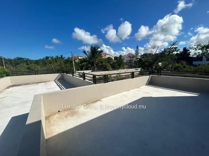 Contemporary 3-Bedroom Villa for Rent in Private Calodyne Residence