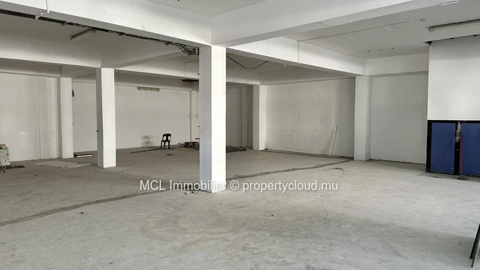 Entrepot de 660m² à Goodlands