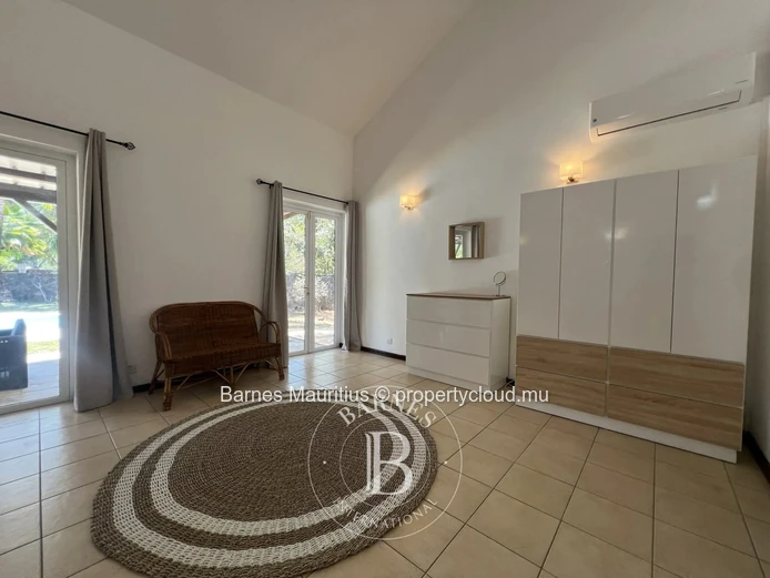 ROCHES NOIRES – Bright Villa in a Secure Estate, Close to Azuri