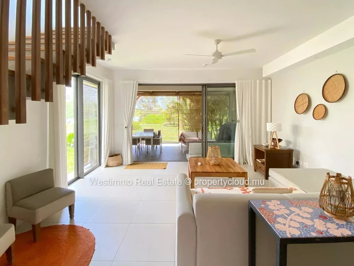 GRAND GAUBE - Magnificent modern duplex on the edge of the Barachois