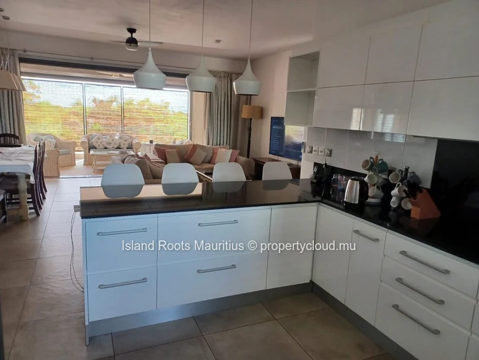 Apartment for Sale or Rent - 3 Bedrooms in Balaclava