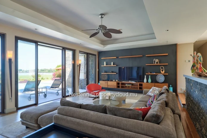 Sea View Villa – Modern Elegance with Private Pool