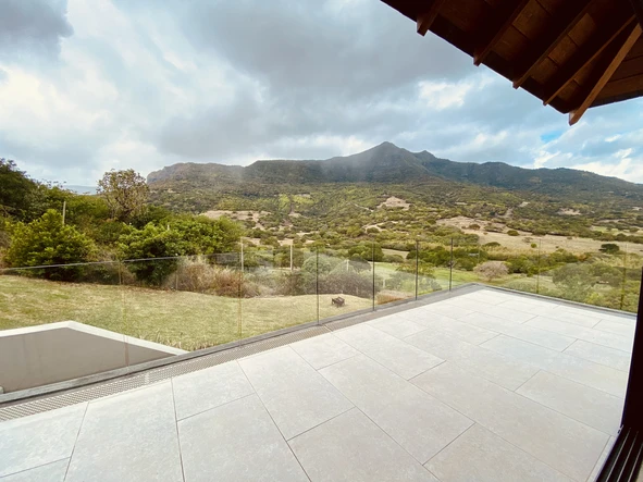 5 Bedroom Villa