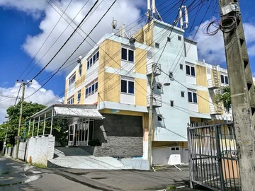 27 Bedroom Townhouse, Duplex