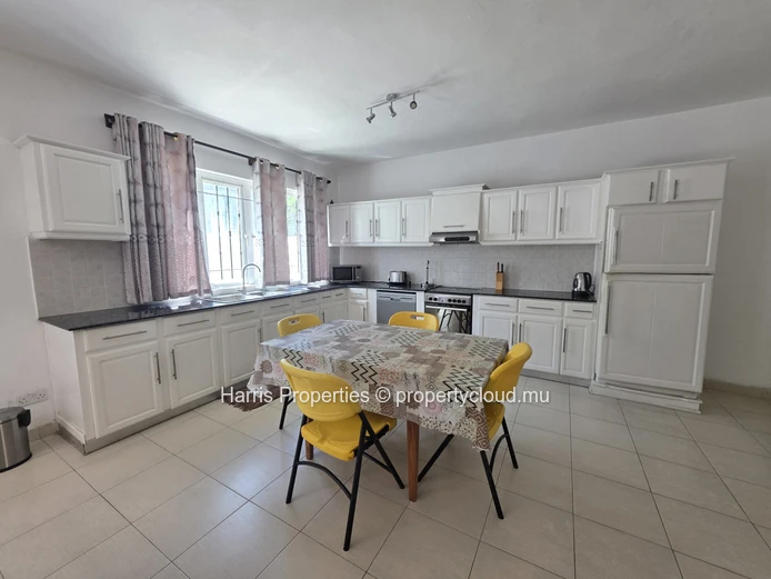 Large individual house for sale in Grand Gaube
