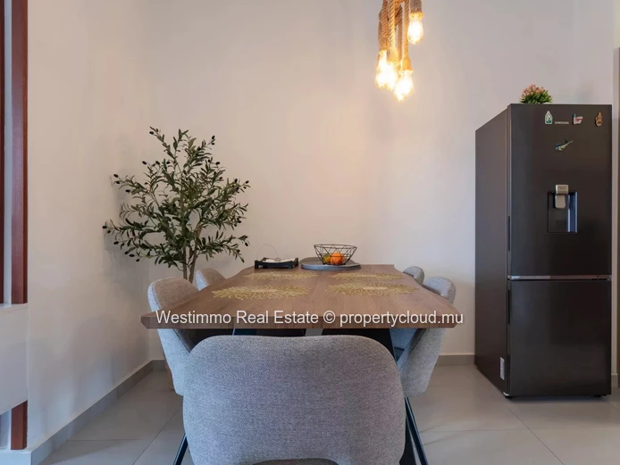 3-bedroom apartment for sale, 100m² in Flic en Flac with an unobstructed view