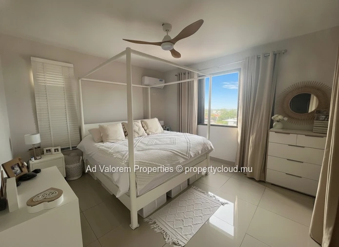 Superbe Penthouse Meublé à Louer à Black River – 150 m² (Mandat exclusif)