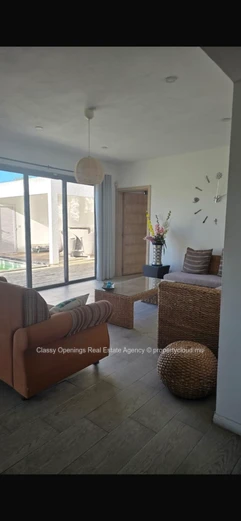 Villa moderne 3ch avec piscine et terrasse en teck