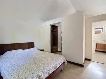 7 Bedroom House