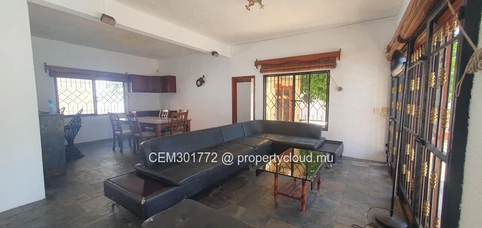 Villa for sale in Flic en Flac