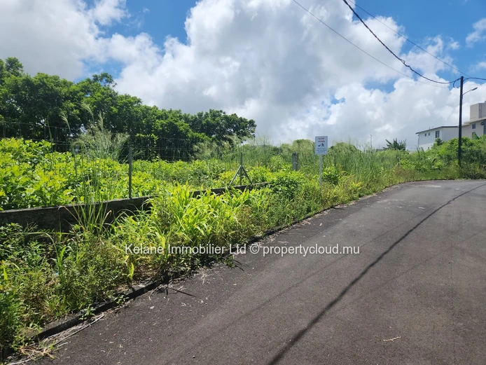 Residential Plot for Sale – Morcellement Plaine de L'Hermitage