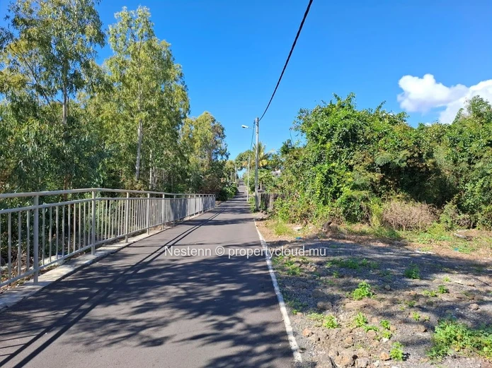 683.6 m² Land in Belle Mare – 5-Minute Drive to Public Beach