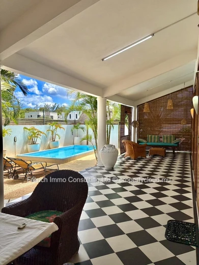 Belle villa style colonial en vente locale a pointe aux piments