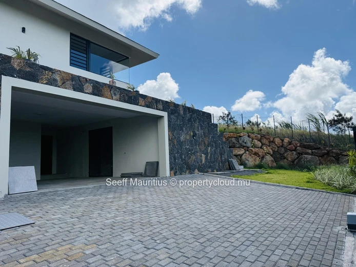 Villa moderne et neuve proche des commodités – Hillside II