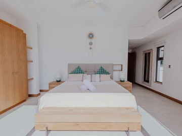4 Bedroom Villa
