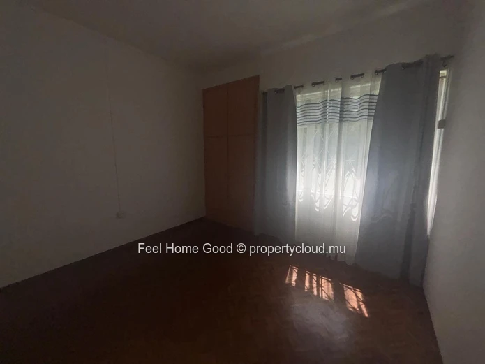 House for Sale in Vacoas – Strategic Location & Professional Potential