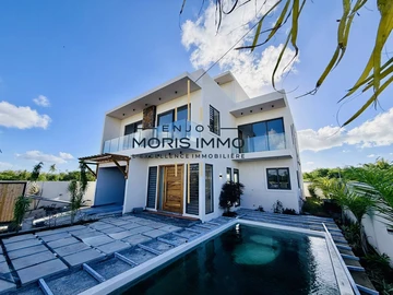 4 Bedroom Villa