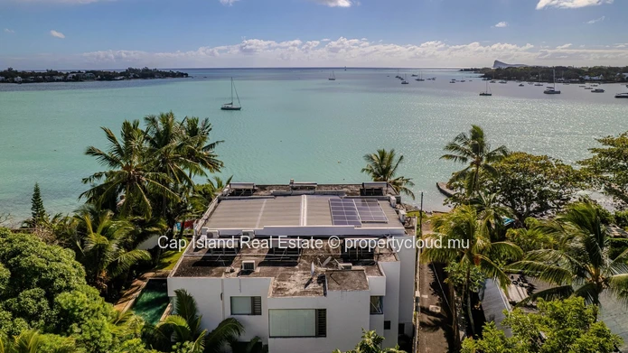 LOCATION – Appartement d'Exception Pieds dans l'Eau à Grand Baie