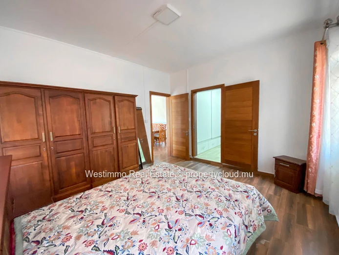Appartement rez-de-chaussée 3 chambres situé à Grand baie
