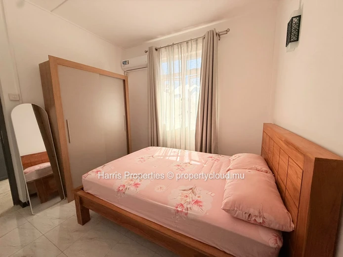 Charming First-Floor Apartment for Rent in Pereybere 