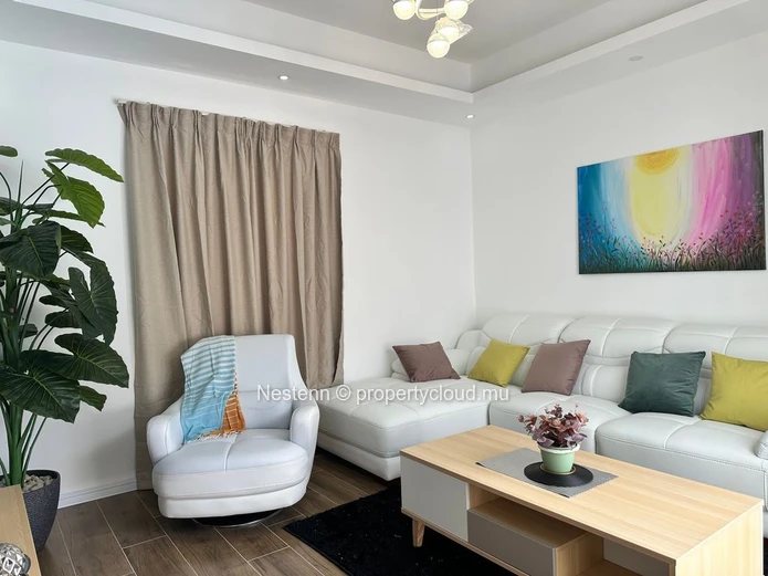 Magnifique Duplex de 4 Chambres avec Piscine Privée à Trou aux Biches