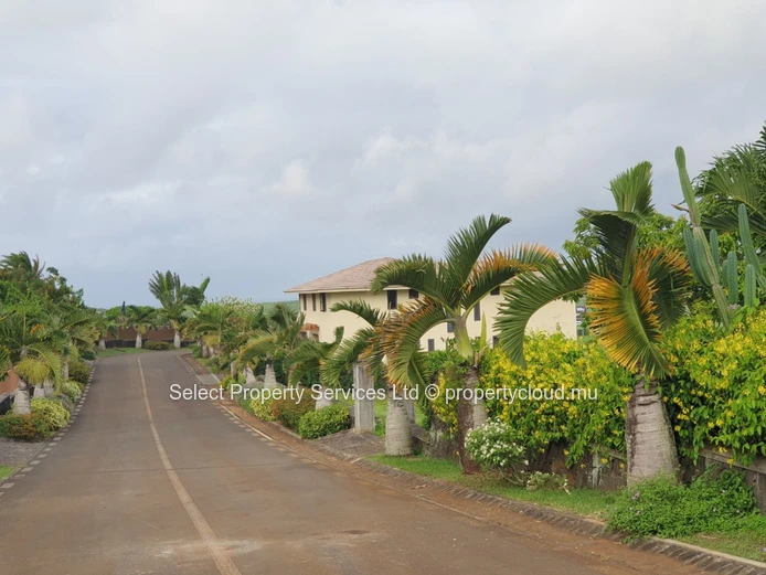À Vendre, Terrain Résidentiel de 297 Toises, Domaine de Hillside, Belle Vue Harel