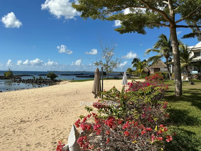 ?? Beachfront Villa In Trou Aux Biches