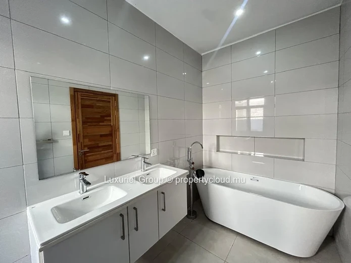4-Bedroom Villa with Pool, Security and Premium Features
