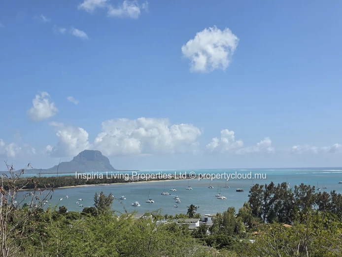 Seaview 1,550 m² Plot — Le Morne & Lagoon Views, Black River