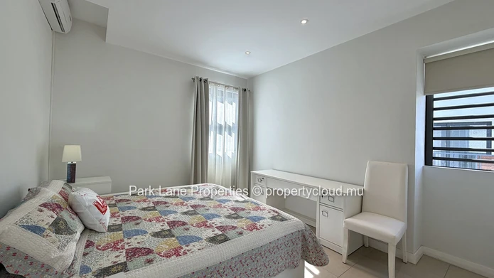 Appartement de 3 Chambres en Location – À 2 Pas de la Plage de La Preneuse