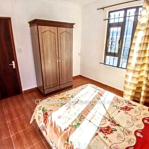Maison entièrement meublée de 3 chambres à coucher au rez-de-chaussée à louer à Curepipe