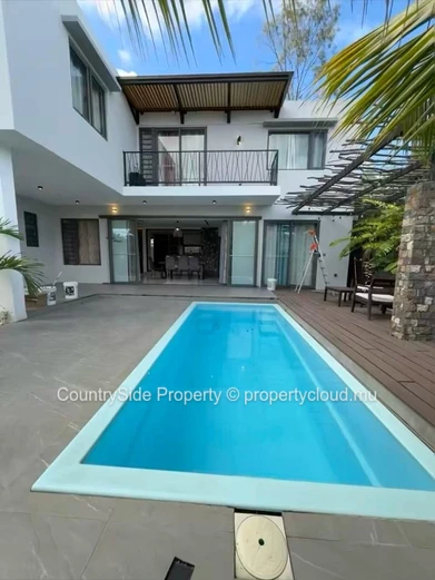 Villa moderne entièrement meublée à vendre à Grand Baie 