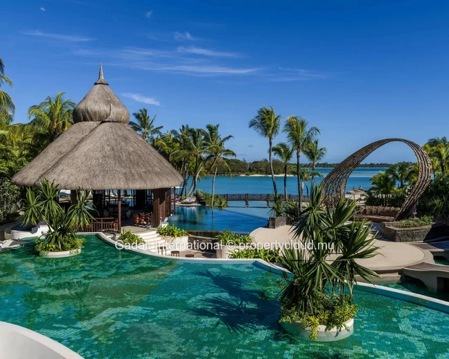 Villa de luxe en bord de mer à vendre | Plage privée et vues sur l'Océan Indien
