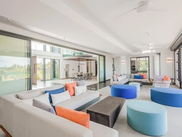 5 Bedroom Villa
