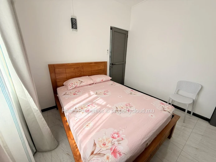 Charming First-Floor Apartment for Rent in Pereybere 