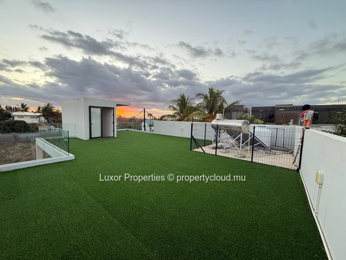 VILLA À LOUER – MORCELLEMENT ANNA, FLIC EN FLAC Par Luxor Properties Ltd