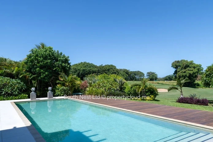 Villa juxtaposée vue mer: la maison de vos rêves vous attend !