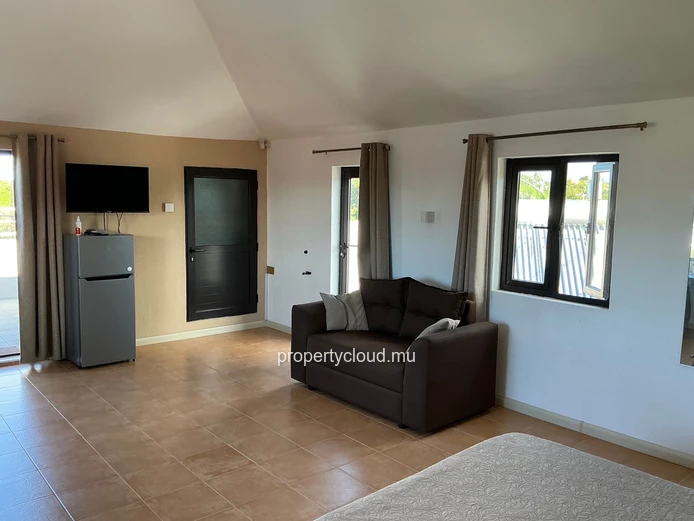 Rooftop Studio with Stunning Lagoon Views for Rent in Calodyne